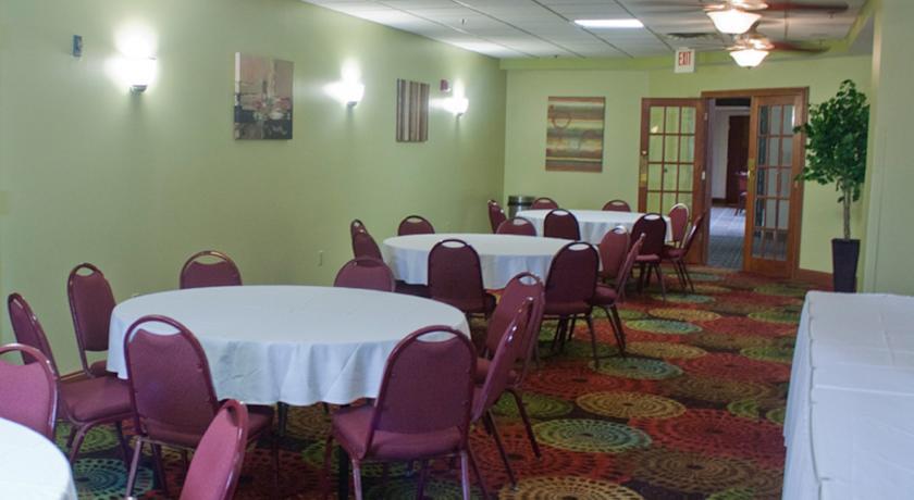 Plaza Hotel & Suites - Eau Claire Εξωτερικό φωτογραφία