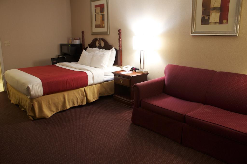Plaza Hotel & Suites - Eau Claire Εξωτερικό φωτογραφία